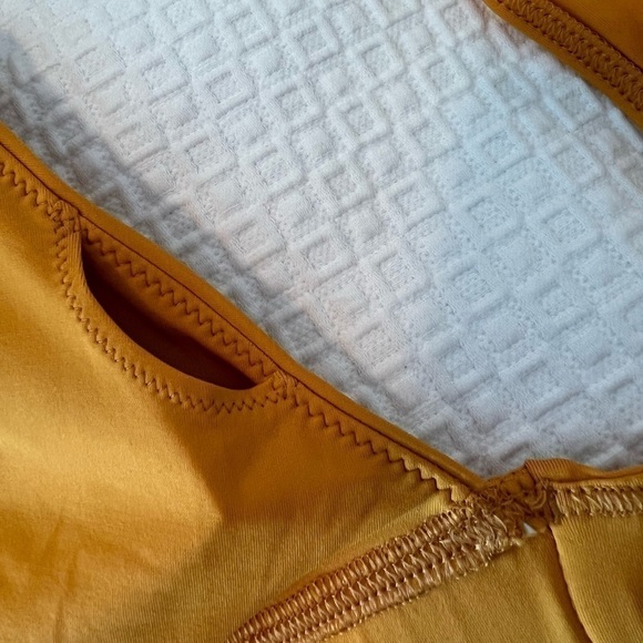 Everlane Swim Triangle Bikini Top In Yellow NWT - Picture 10 of 12